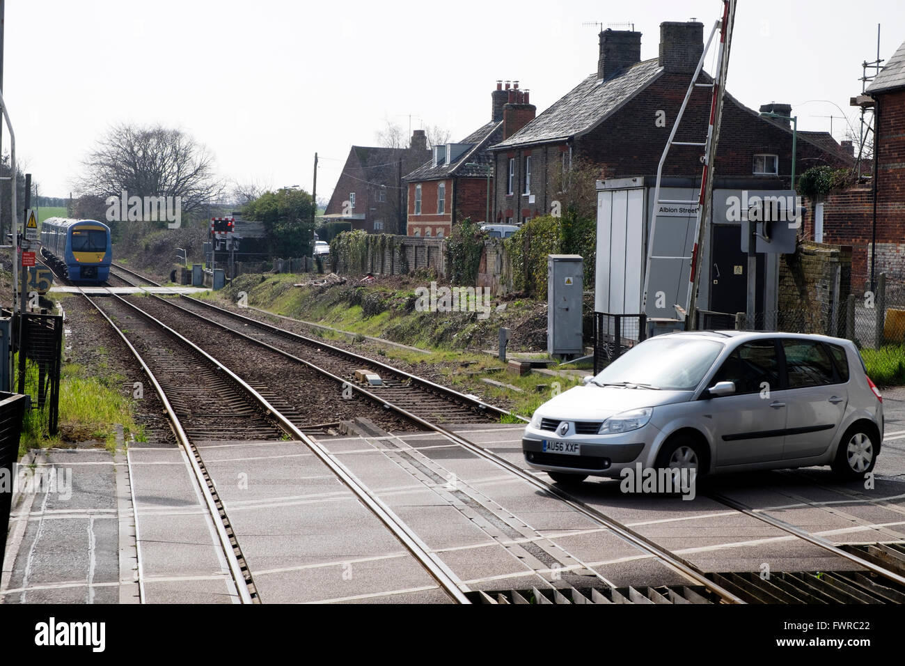 Albion Street passaggio a livello ferroviario, a Saxmundham, Suffolk, Regno Unito. Foto Stock