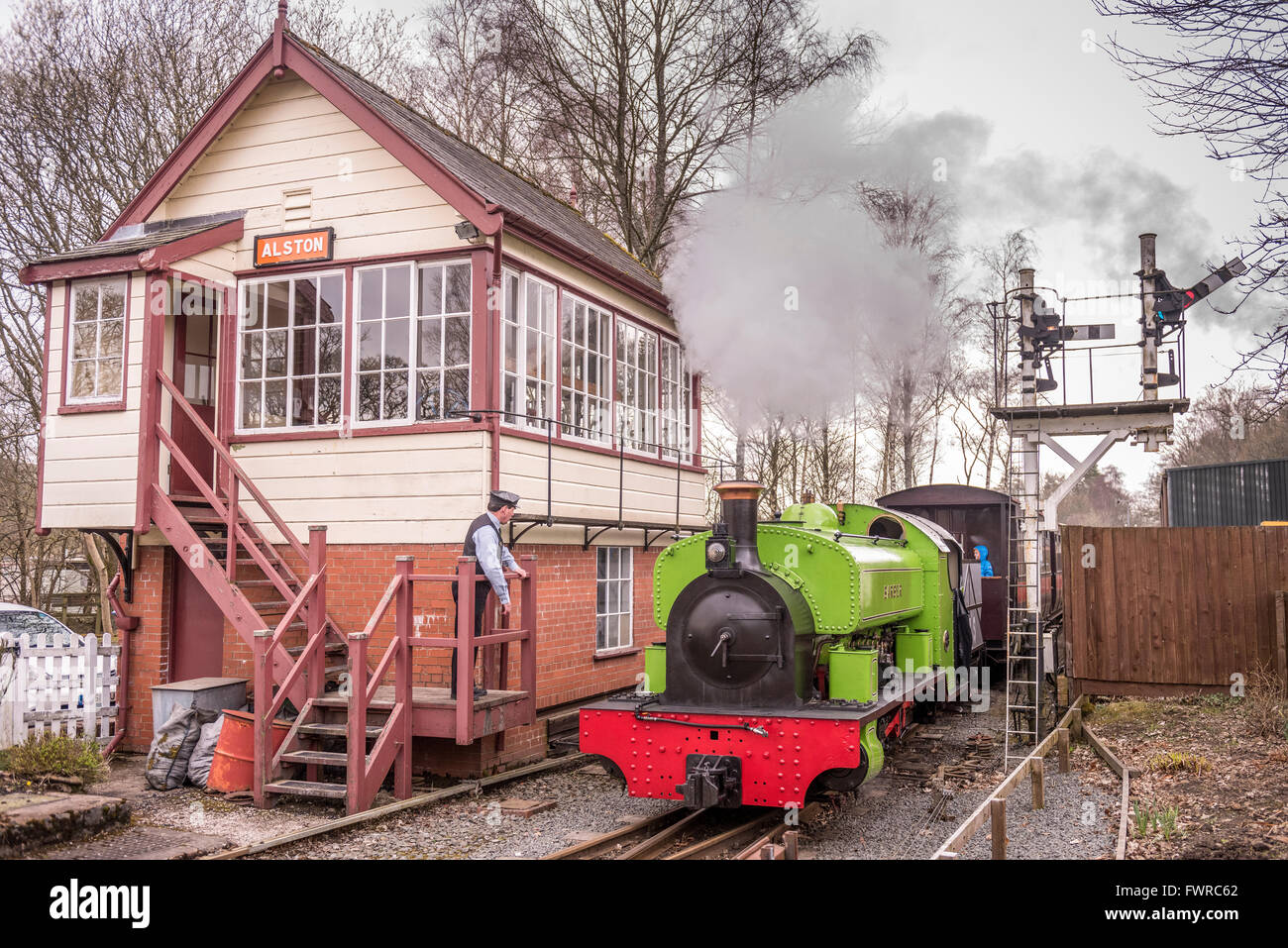 South Tynedale Railway in esecuzione tra Alston in Cumbria e Kirkhaugh in Northumberland. 0-6-2 serbatoio a sella barbiere Foto Stock
