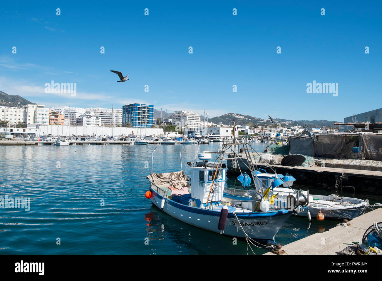 Porto di marbella immagini e fotografie stock ad alta risoluzione - Alamy