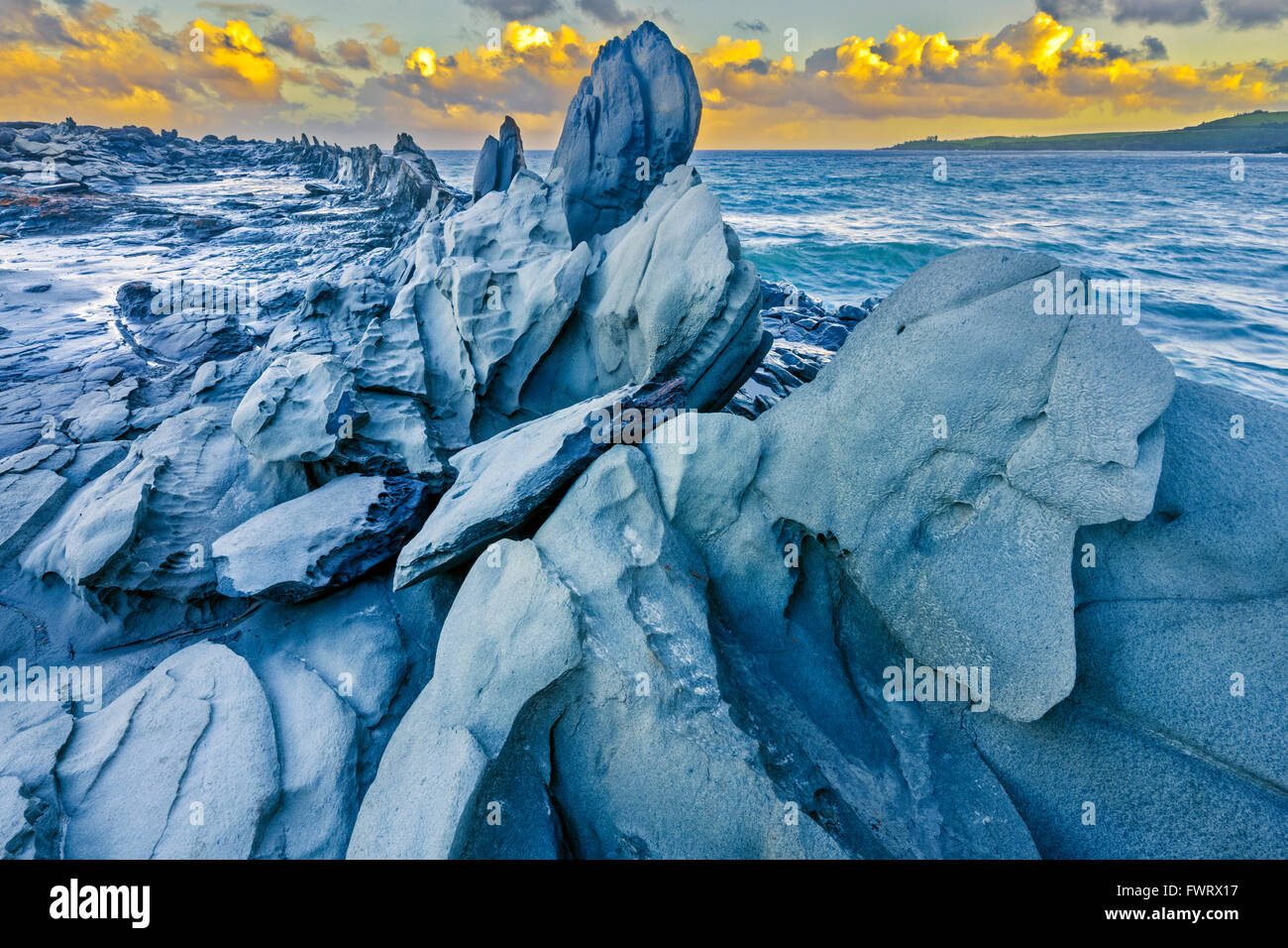 Draghi denti caratteristica roccia, Maui Foto Stock