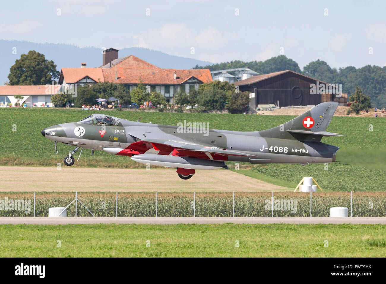 Ex Swiss Air Force Hawker Hunter F.58 fighter aircraft HB-RVU Foto Stock