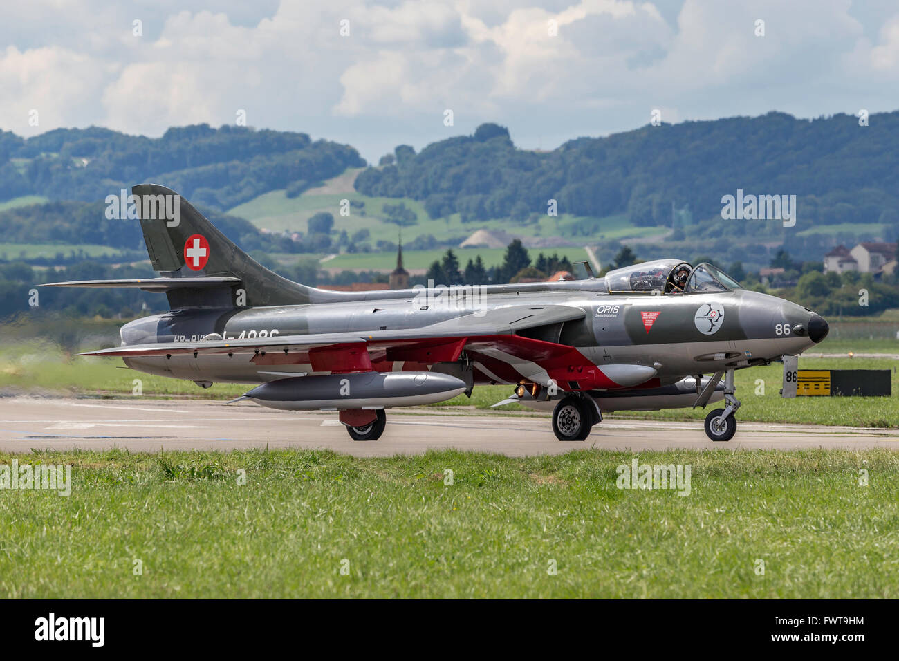 Ex Swiss Air Force Hawker Hunter F.58 fighter aircraft HB-RVU Foto Stock