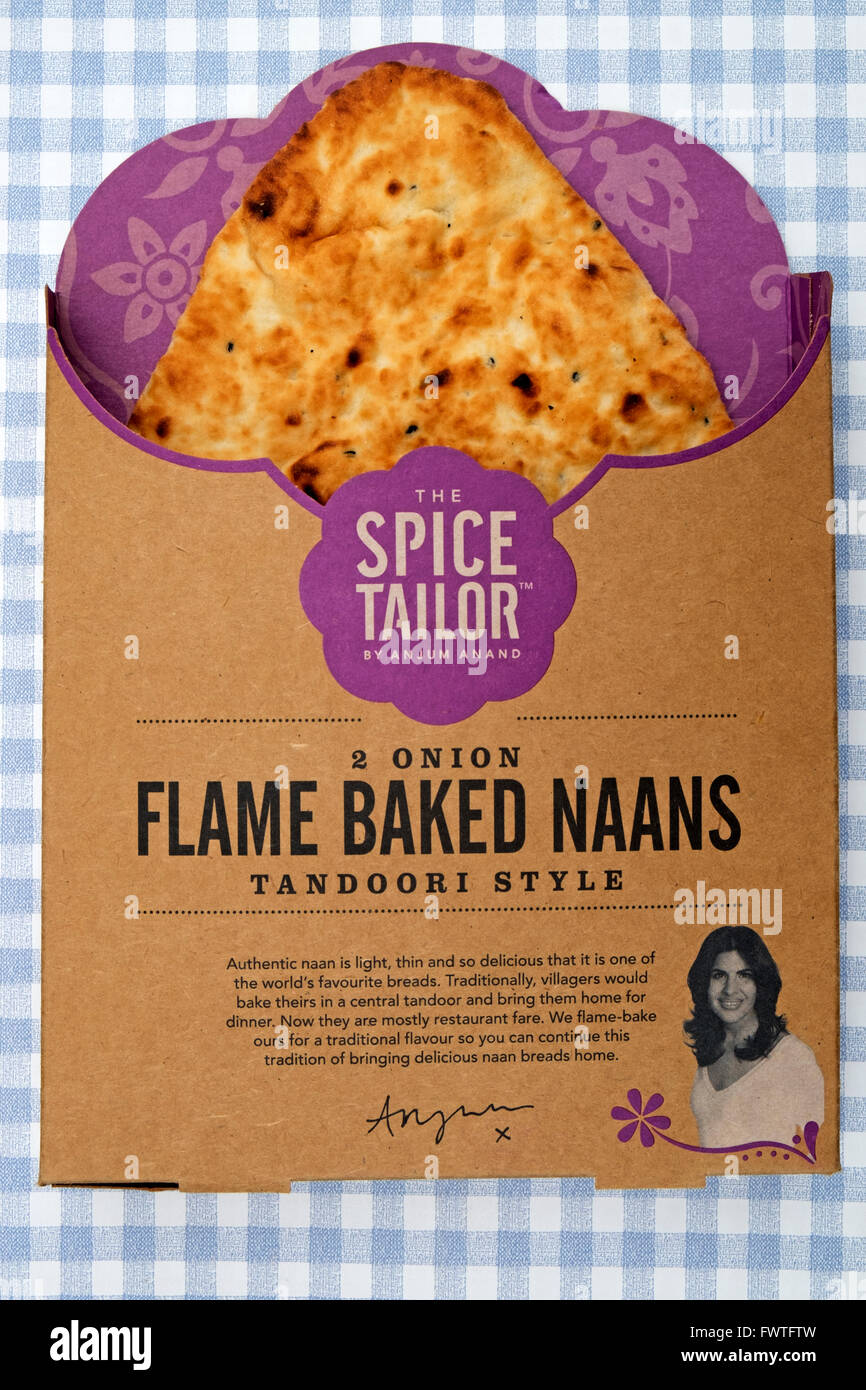 Il Sarto Spice fiamma naans cotti al forno Foto Stock