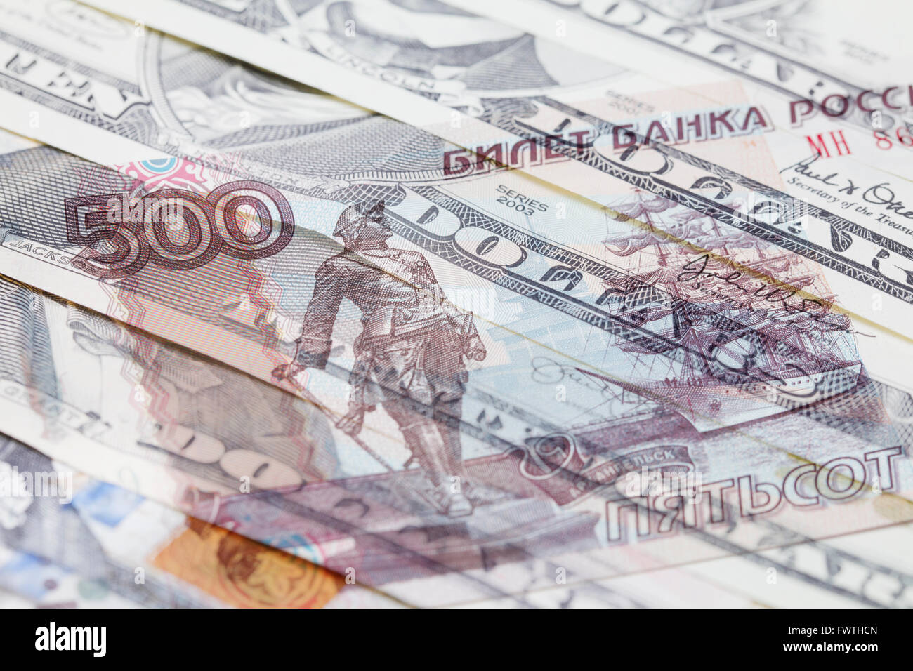 Rublo russo e il dollaro Usa sfondo di denaro Foto Stock