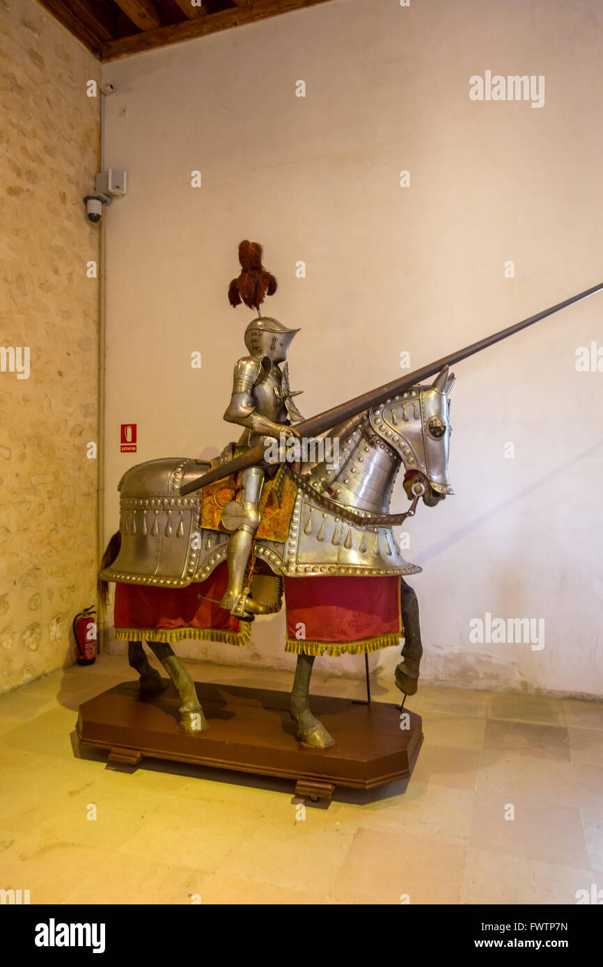SEGOVIA, Spagna - giu 2: Armor nell'Alcazar of Segovia Segovia (castello), una fortificazione in pietra di Segovia, in Spagna. Si tratta di uno dei Foto Stock