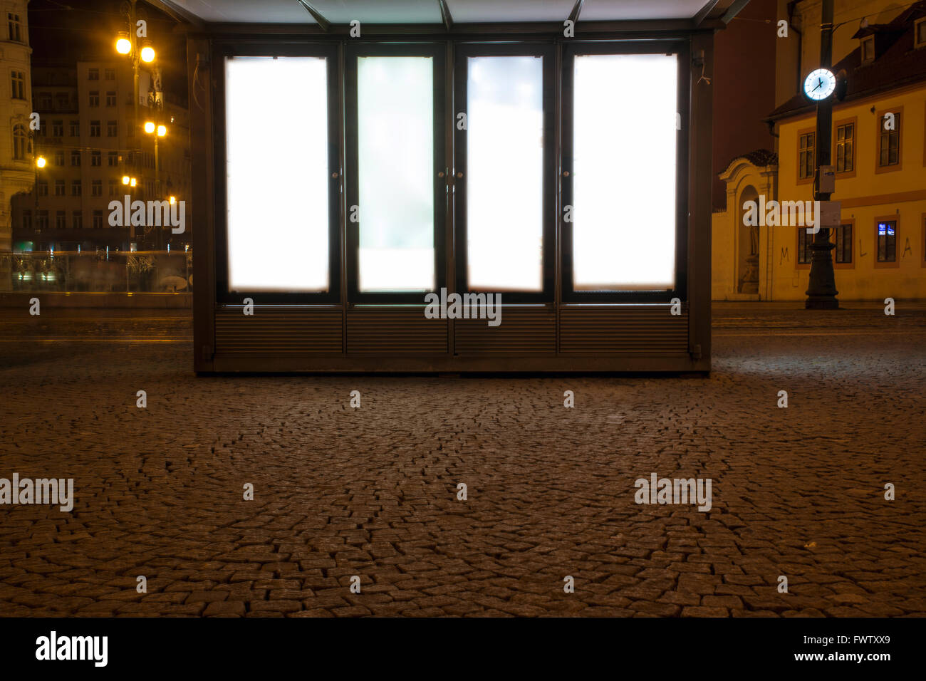 Affissioni su strada, Praga, Repubblica Ceca Foto Stock