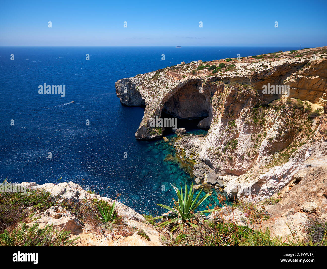 Grotta Azzurra - uno dei punti di riferimento della natura sull isola di Malta Foto Stock