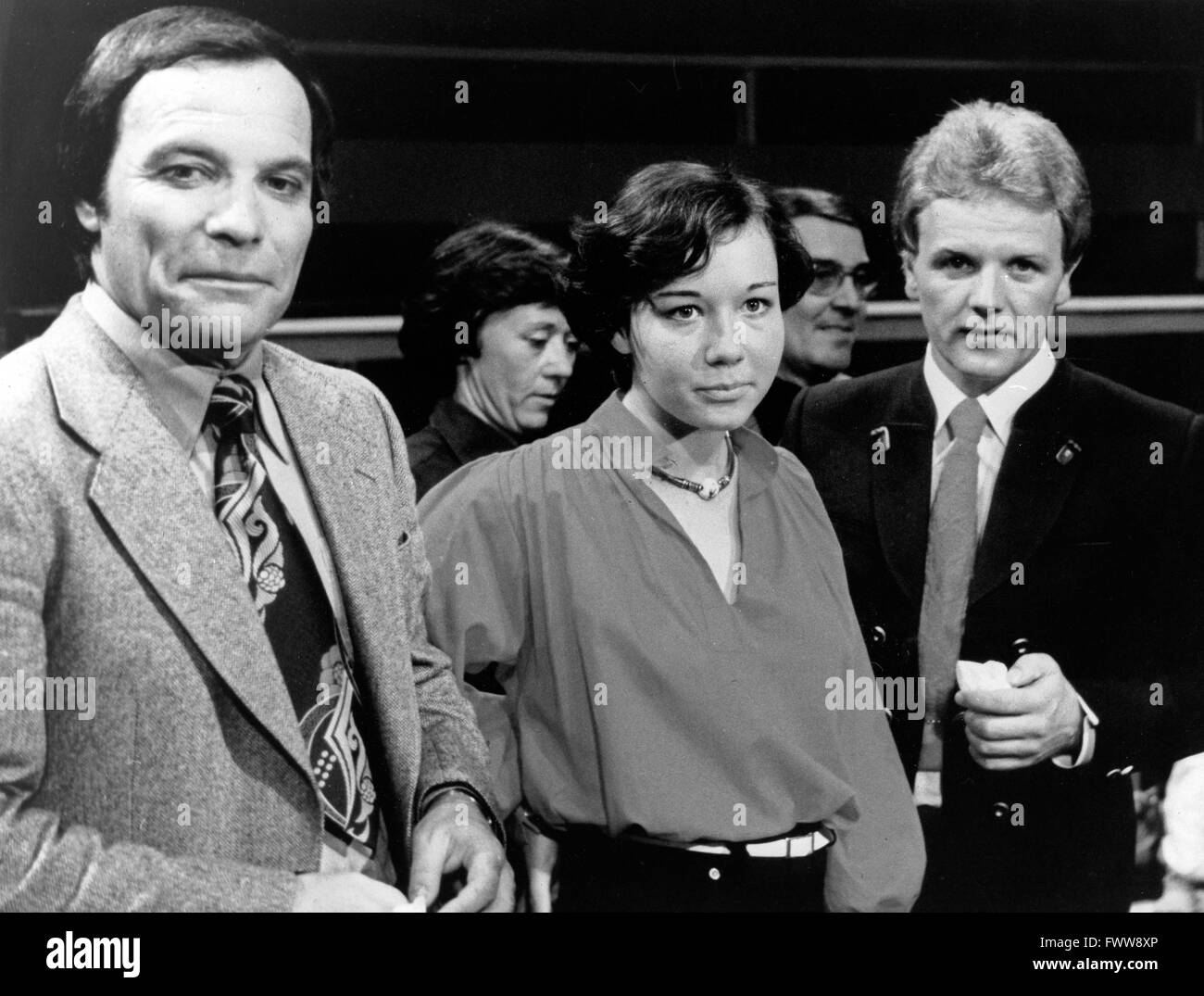 Das ist Ihr Leben, Sendereihe, Deutschland 1977, Gaststar: Erich von Dänikens Mitschüler Pietro Oberländer (links), Tochter Cornelia und Hans Neuner. Foto Stock