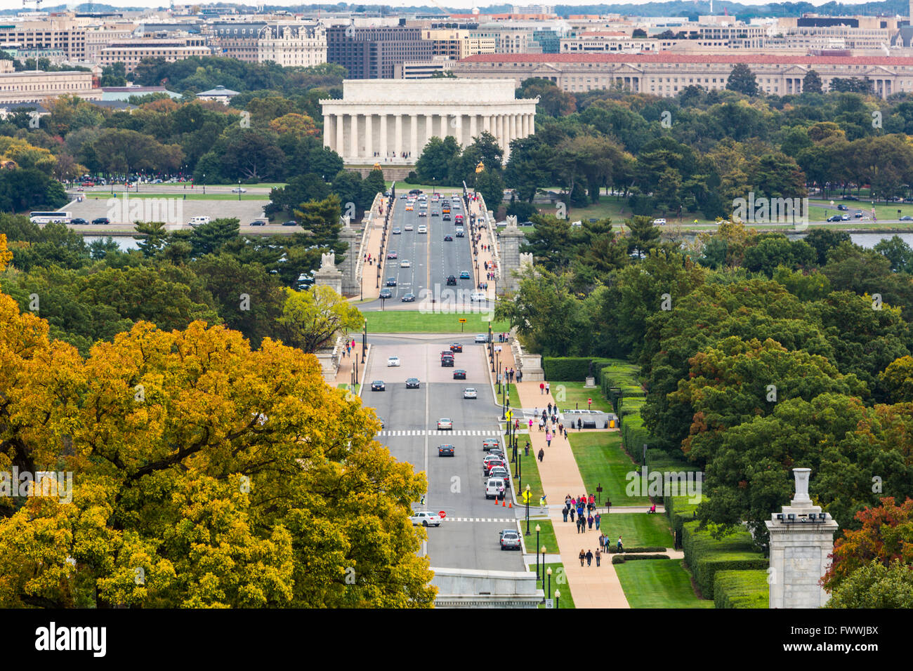 Arlington Memorial Bridge con Lincoln Memorial e di Washington DC in background. Foto Stock