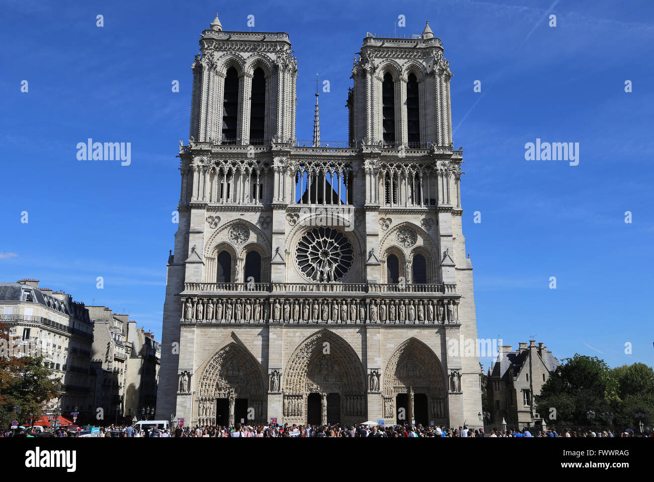 La Francia. Parigi. La facciata occidentale della cattedrale di Notre Dame. Inizio gotico. Il XIII secolo. Il restauro, XIX c Foto Stock