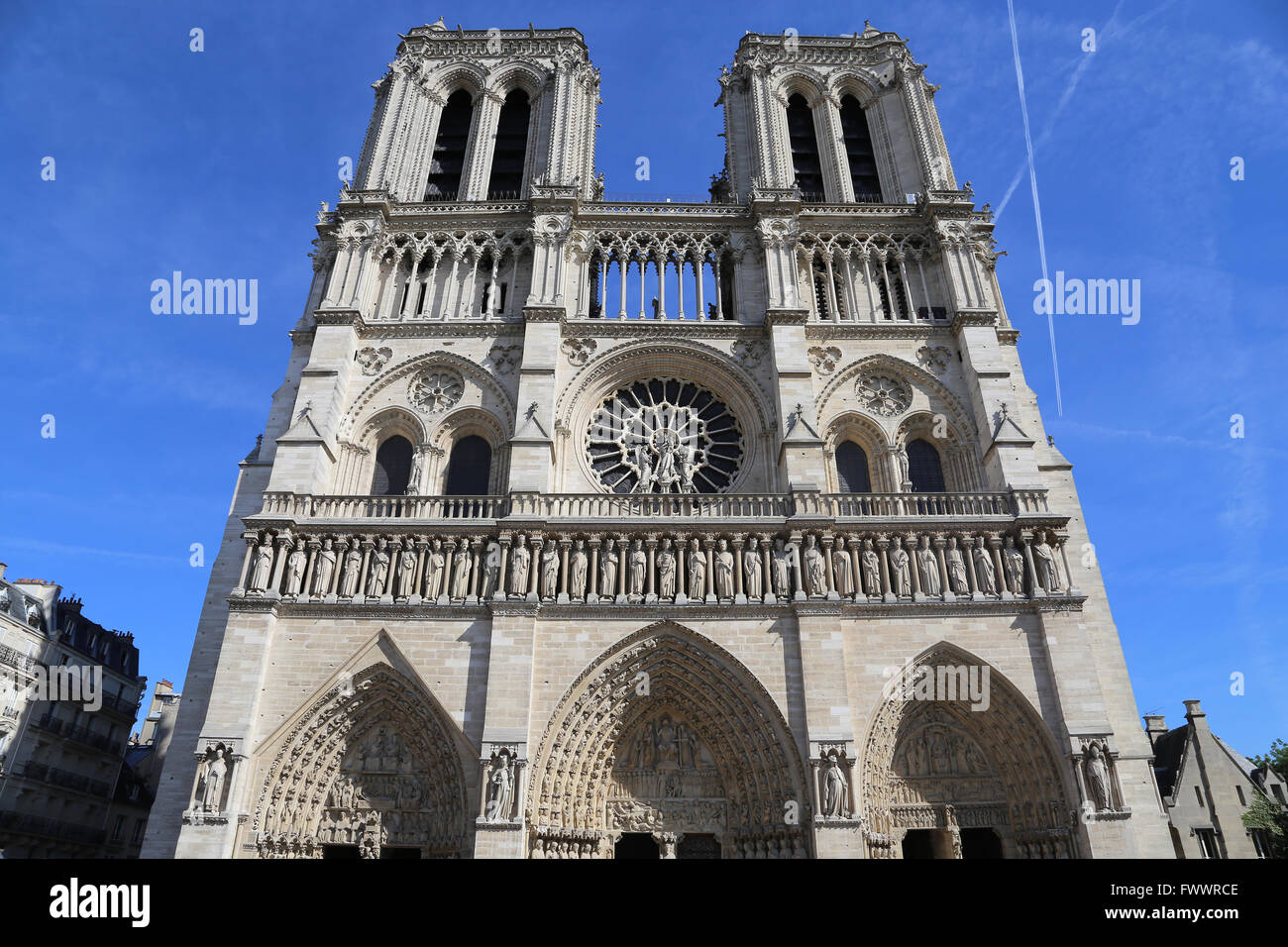 La Francia. Parigi. La facciata occidentale della cattedrale di Notre Dame. Inizio gotico. Il XIII secolo. Il restauro, XIX c. Foto Stock