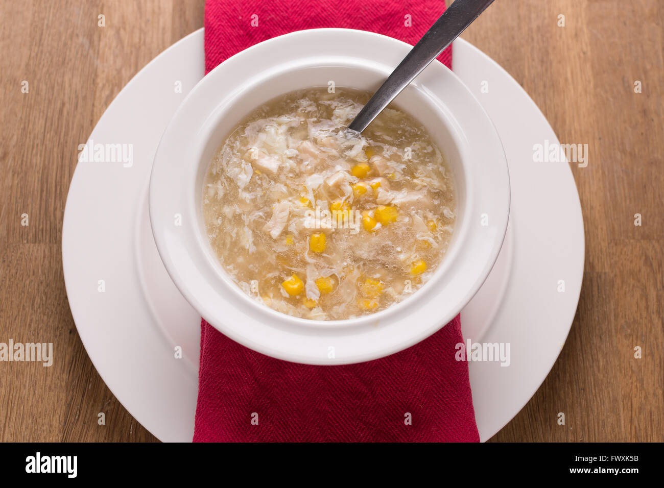 Ciotola di pollo zuppa di granturco dolce Foto Stock