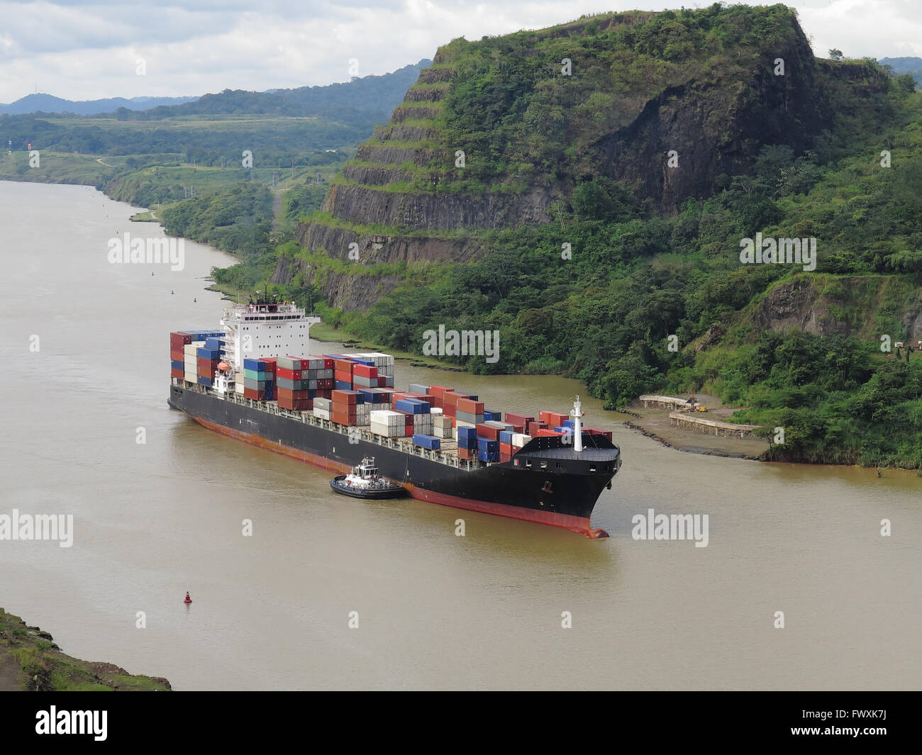 Nave da carico di attraversamento del Canale di Panama Foto Stock