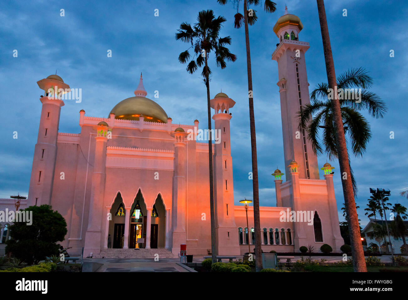 Il sultano Omar Ali Saifuddin Moschea, Bandar Seri Begawan, Brunei Foto Stock