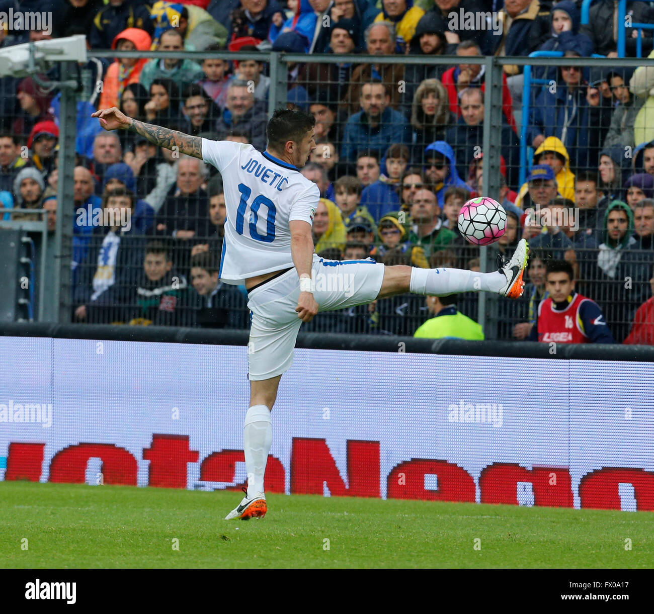 Stevan Jovetic durante il campionato italiano di una partita di calcio tra Frosinone e Inter al Matusa stadium di Frosinone Italia, Aprile 09, 2016 Foto Stock