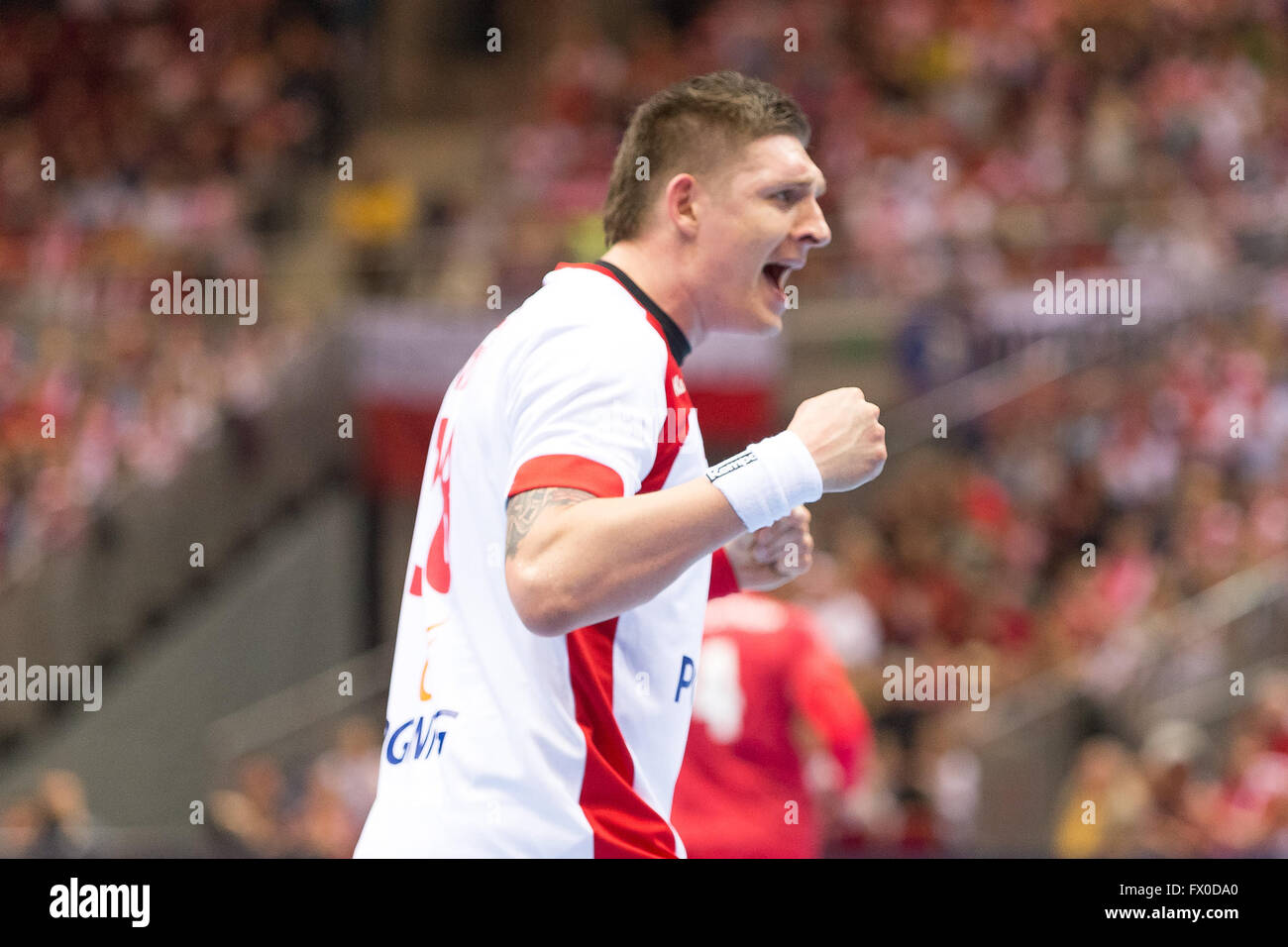 ERGO ARENA, Gdansk, Polonia, 9 Aprile, 2016. 2016 IHF uomini Giochi Olimpici il torneo di qualificazione, Lukasz Gierak in azione durante la partita di pallamano Polonia v Cile, Credito: Tomasz Zasinski / Alamy Live News Foto Stock