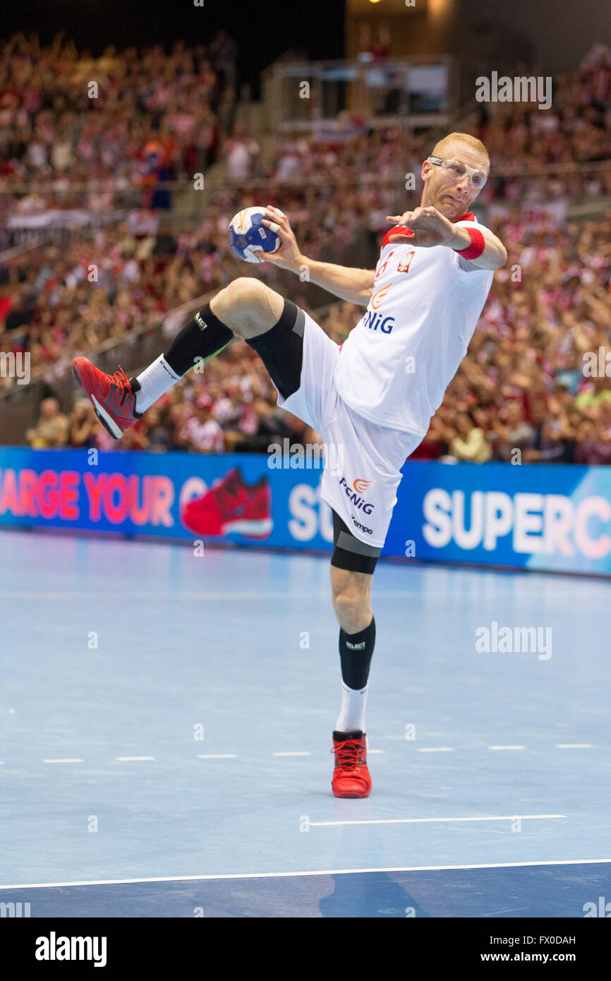ERGO ARENA, Gdansk, Polonia, 9 Aprile, 2016. 2016 IHF uomini Giochi Olimpici il torneo di qualificazione, Karol Bielecki in azione durante la partita di pallamano Polonia v Cile, Credito: Tomasz Zasinski / Alamy Live News Foto Stock