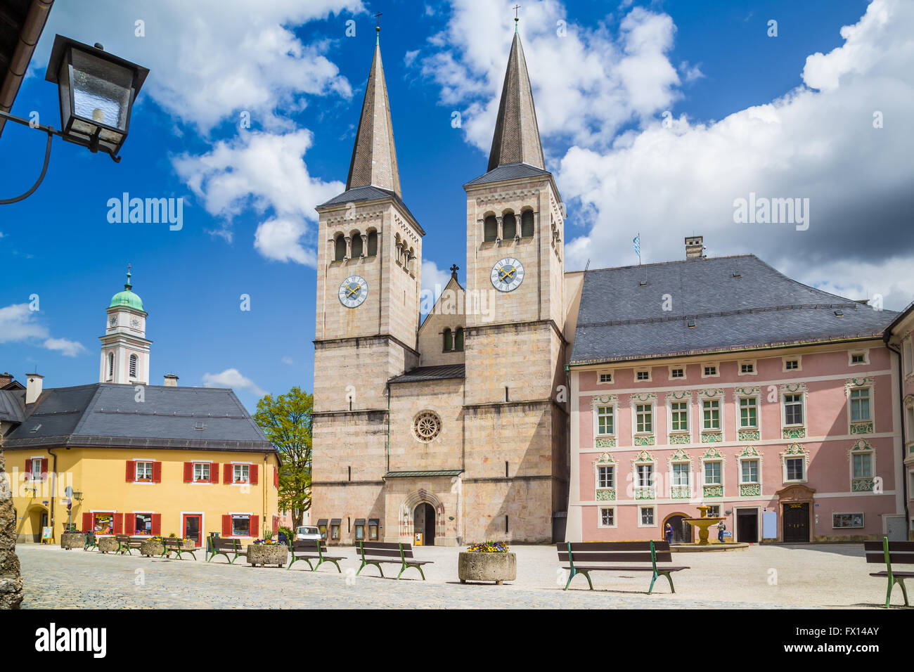 Città storica piazza di Berchtesgaden, Berchtesgadener Land, Alta Baviera, Germania Foto Stock