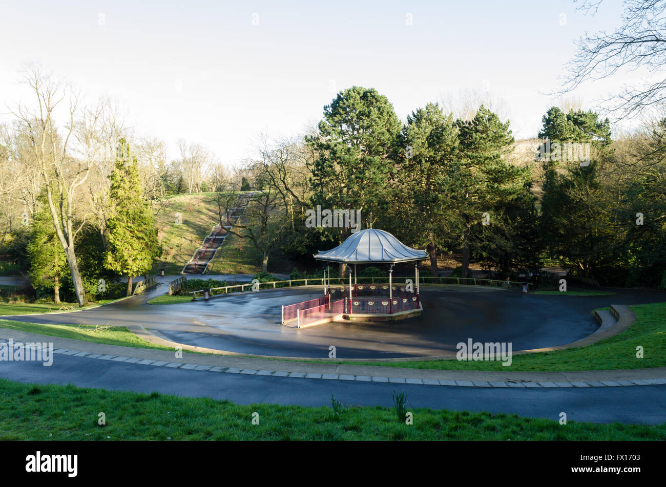 Il Bandstand a Barnes Park, Sunderland, progettato e costruito da W. A. Baker e figlio, Newport, Monmouthshire. Foto Stock