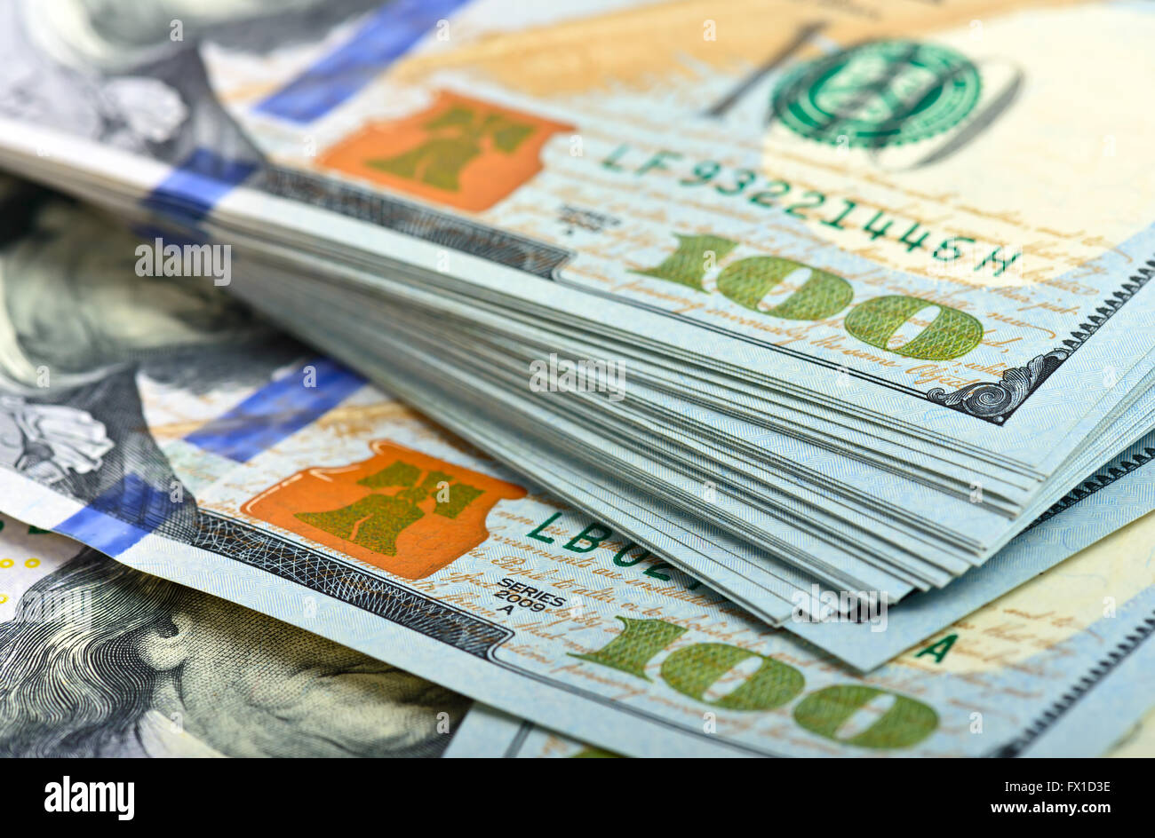 Pila di banconote da cento dollari close-up Foto Stock