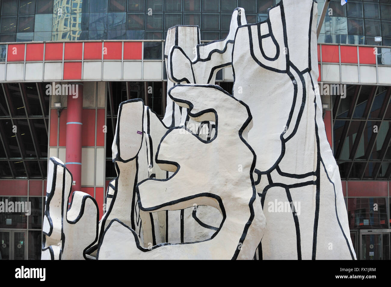La scultura "onument con piedi Bestia' nella parte anteriore del James R. Thompson Center di Chicago, Illinois. Foto Stock