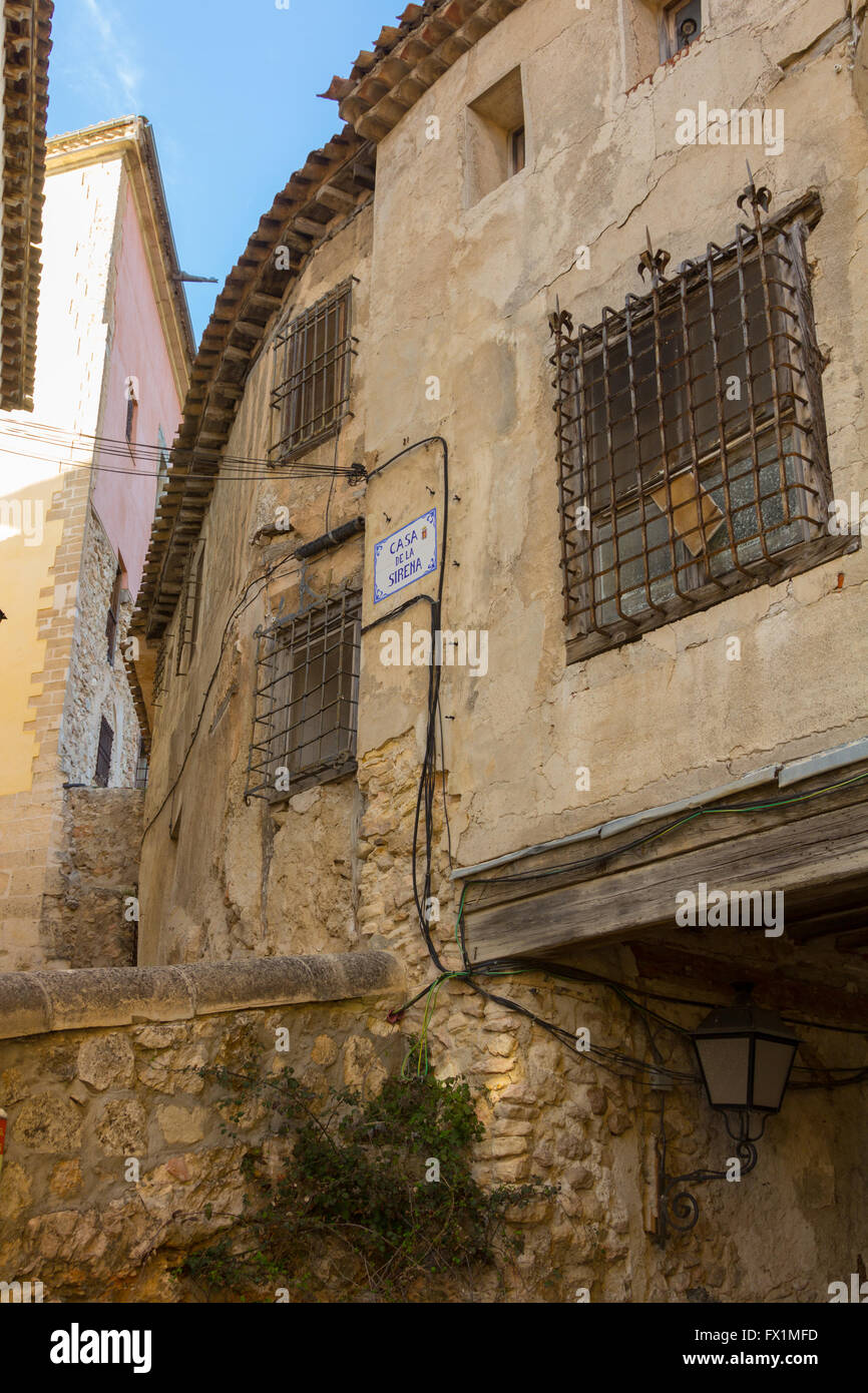 Tipiche le strade e gli edifici della famosa città di Cuenca, Spagna Foto Stock