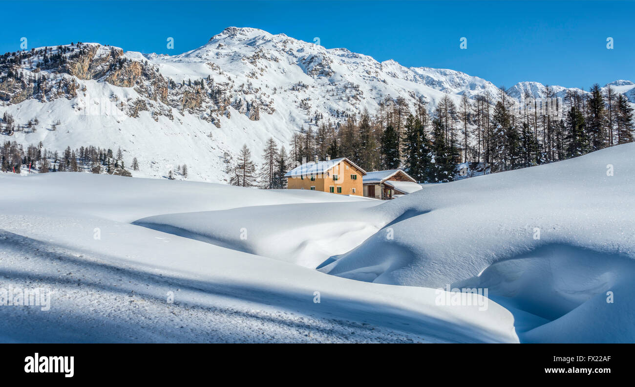 Paesaggio invernale in Val Fex in Engadina, Grigioni, Svizzera Foto Stock