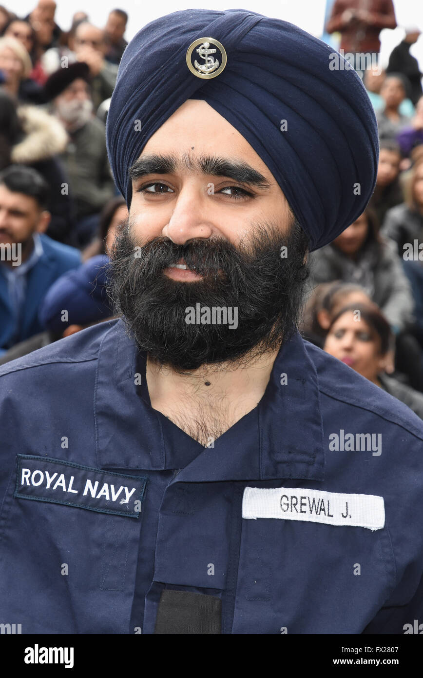 Ritratto di un Sikh veterano della Marina,Vaisakhi Festival,Municipio,London REGNO UNITO Foto Stock