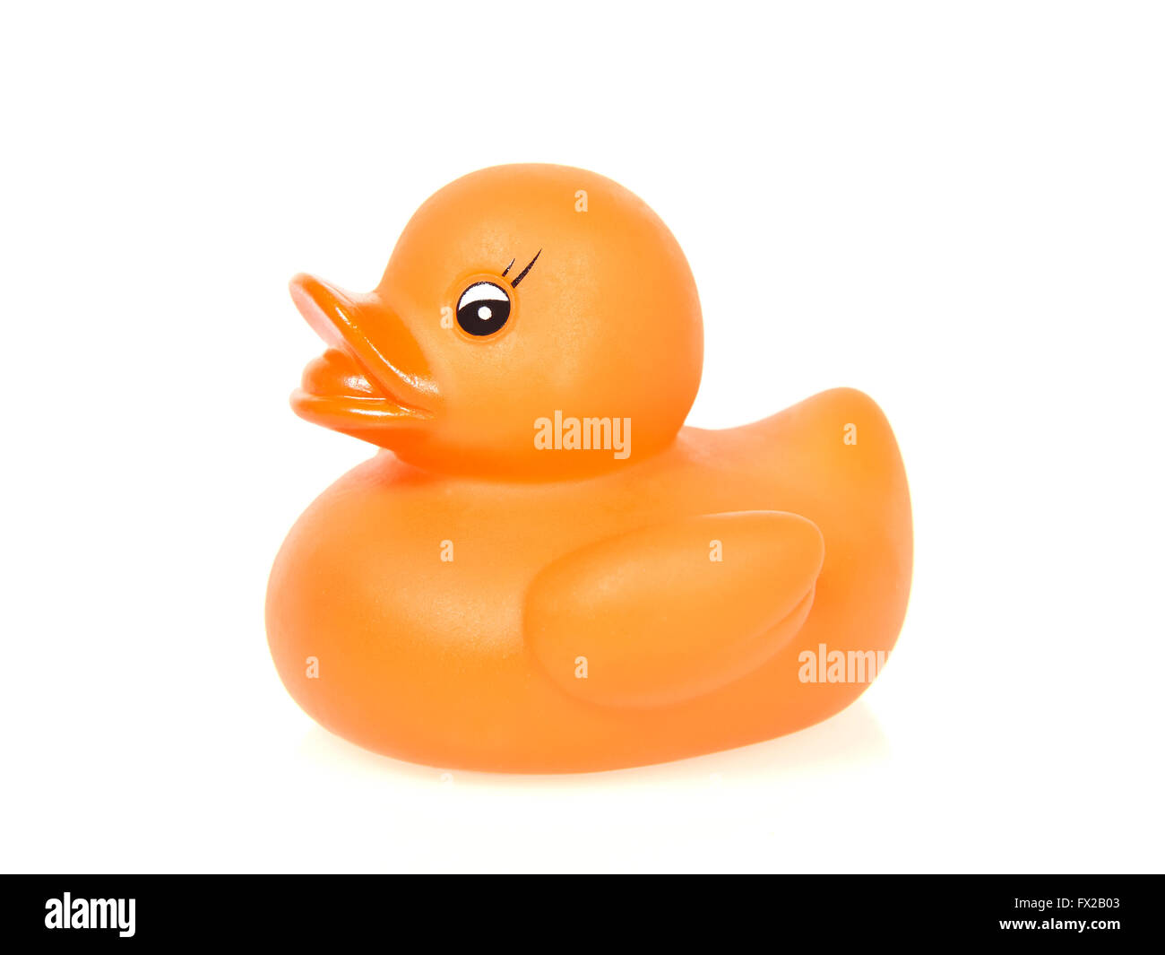 Orange rubber duck con grosse labbra su sfondo bianco Foto Stock