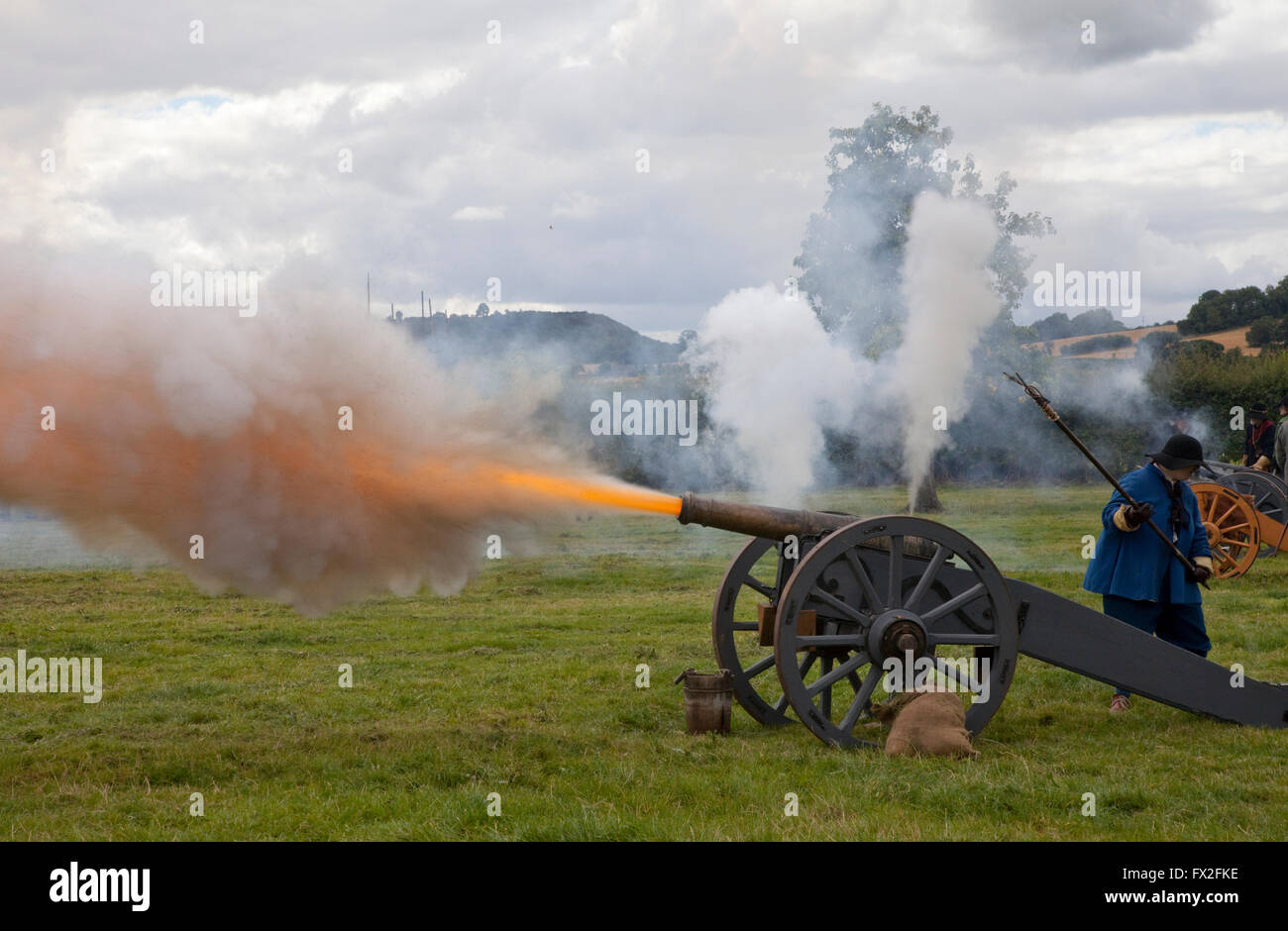 Guerra Civile Inglese sparo del cannone Foto Stock