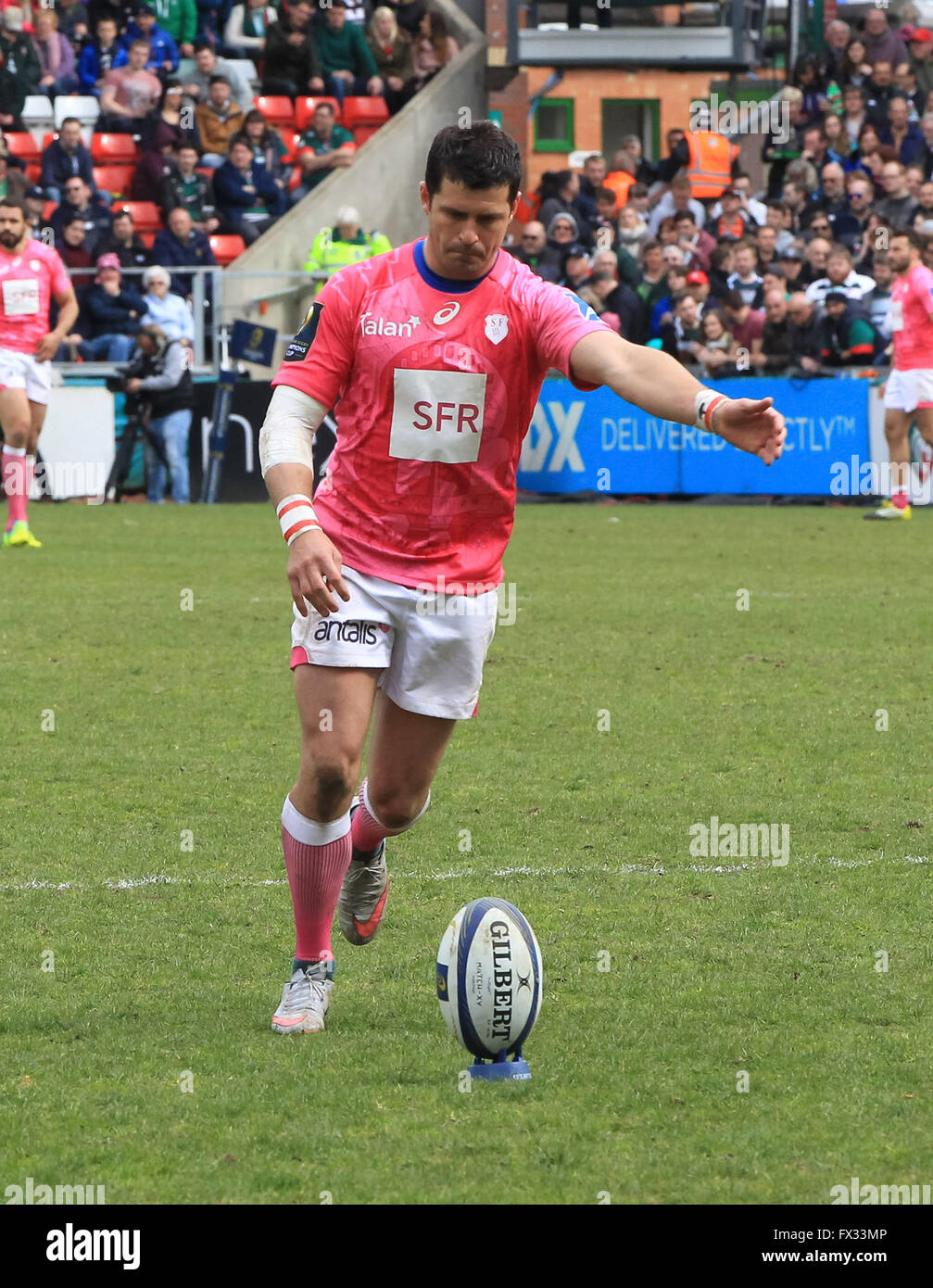 Welford Road, Leicester, Regno Unito. Decimo Apr, 2016. European Champions Cup. Leicester Tigers contro Stade Francais. Morne Steyn aggiunge il punto di conversione di Julien Dupuy provare. Credito: Azione Sport Plus/Alamy Live News Foto Stock