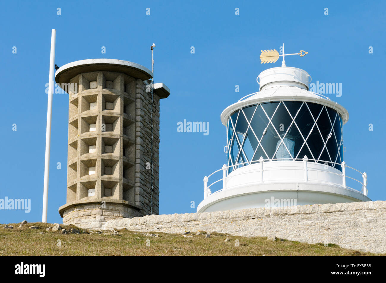 La sirena antinebbia e del faro, incudine punto, Swanage, Dorset, England, Regno Unito Foto Stock