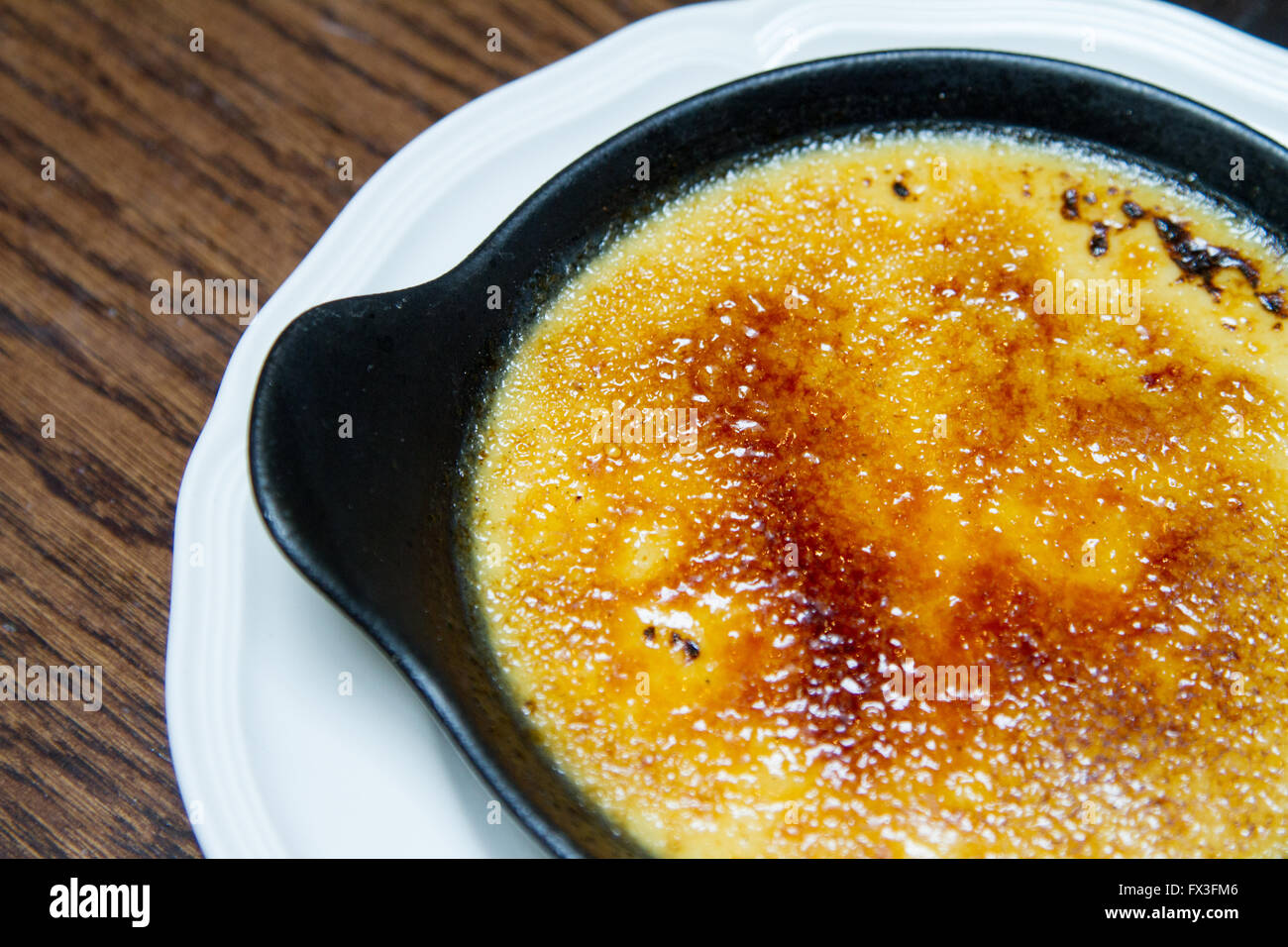 Creme Brulée francese dessert dolce Foto Stock