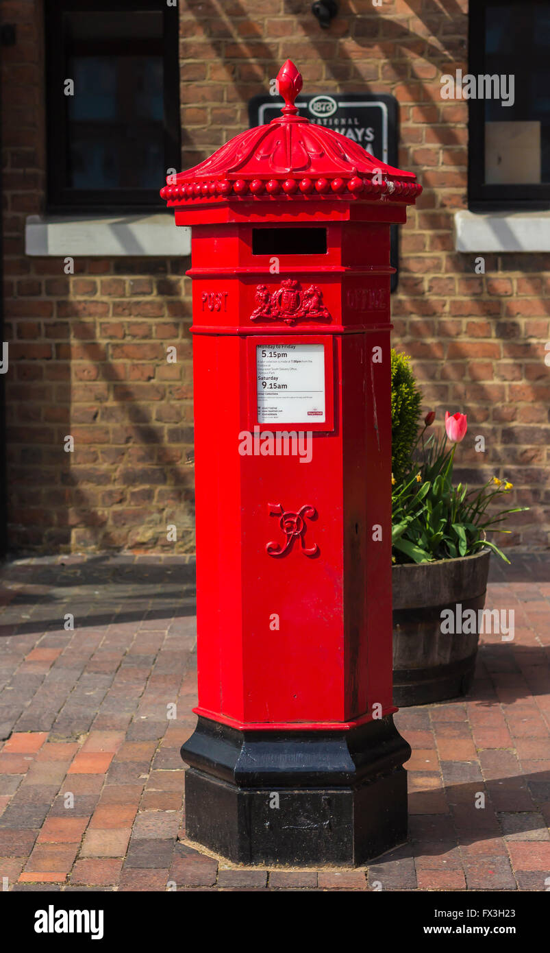 Victorian Post Box Gloucester Docks Foto Stock