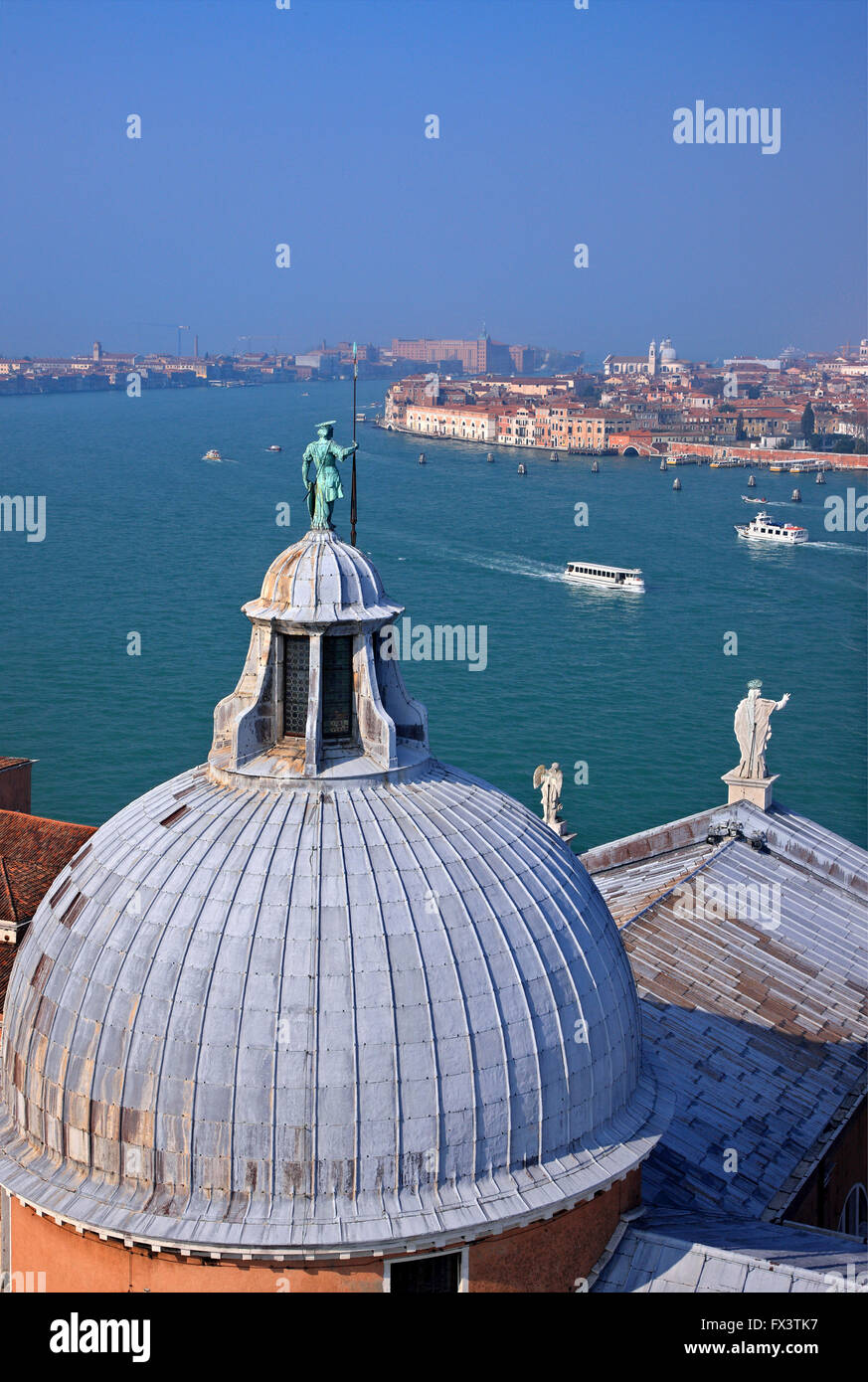 Vista del Bacino di San Marco basin) dal campanile ("Campanile') di San Giorgio Maggiore, Venezia, Italia. Foto Stock