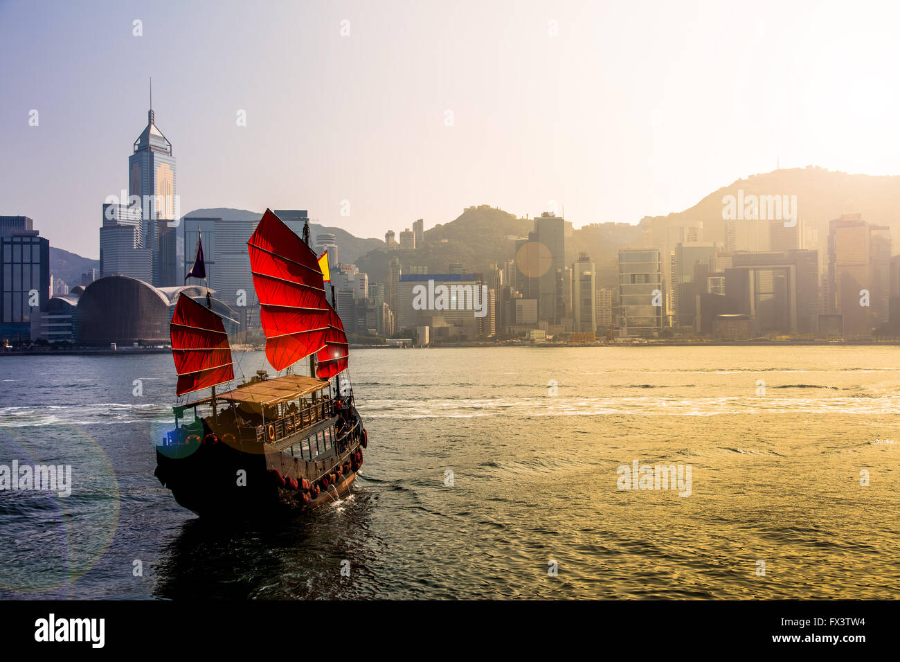 Cina Hong Kong Victoria Harbour e la nave posta indesiderata Foto Stock