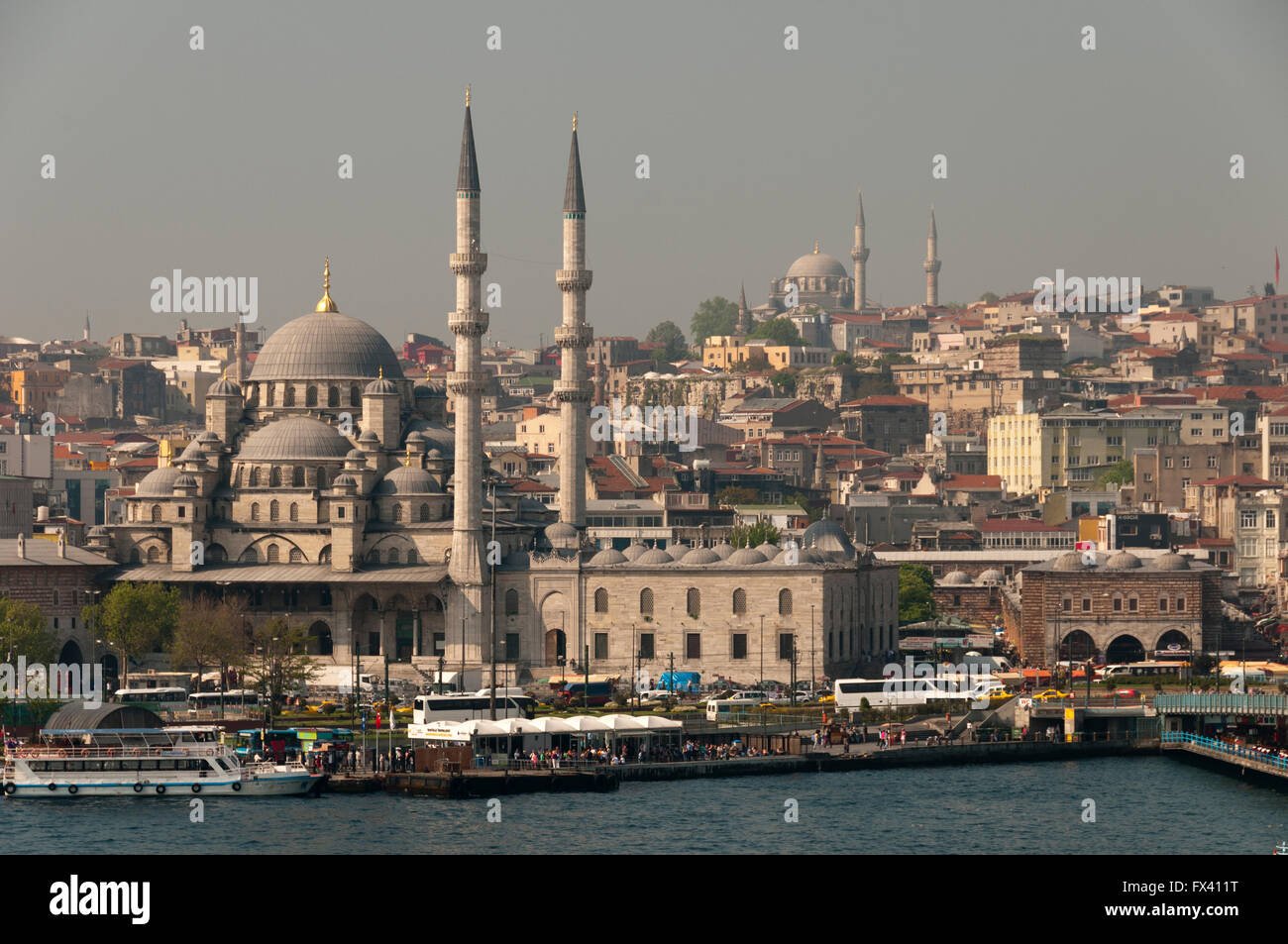 La Yeni Camii la moschea nuova o Moschea del Sultano valido? Foto Stock