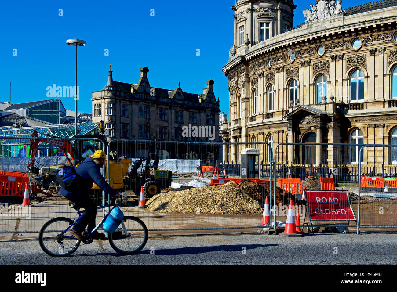 Ripavimentazione principali lavori in corso nel centro di Hull, East Riding of Yorkshire, Humberside, England Regno Unito Foto Stock