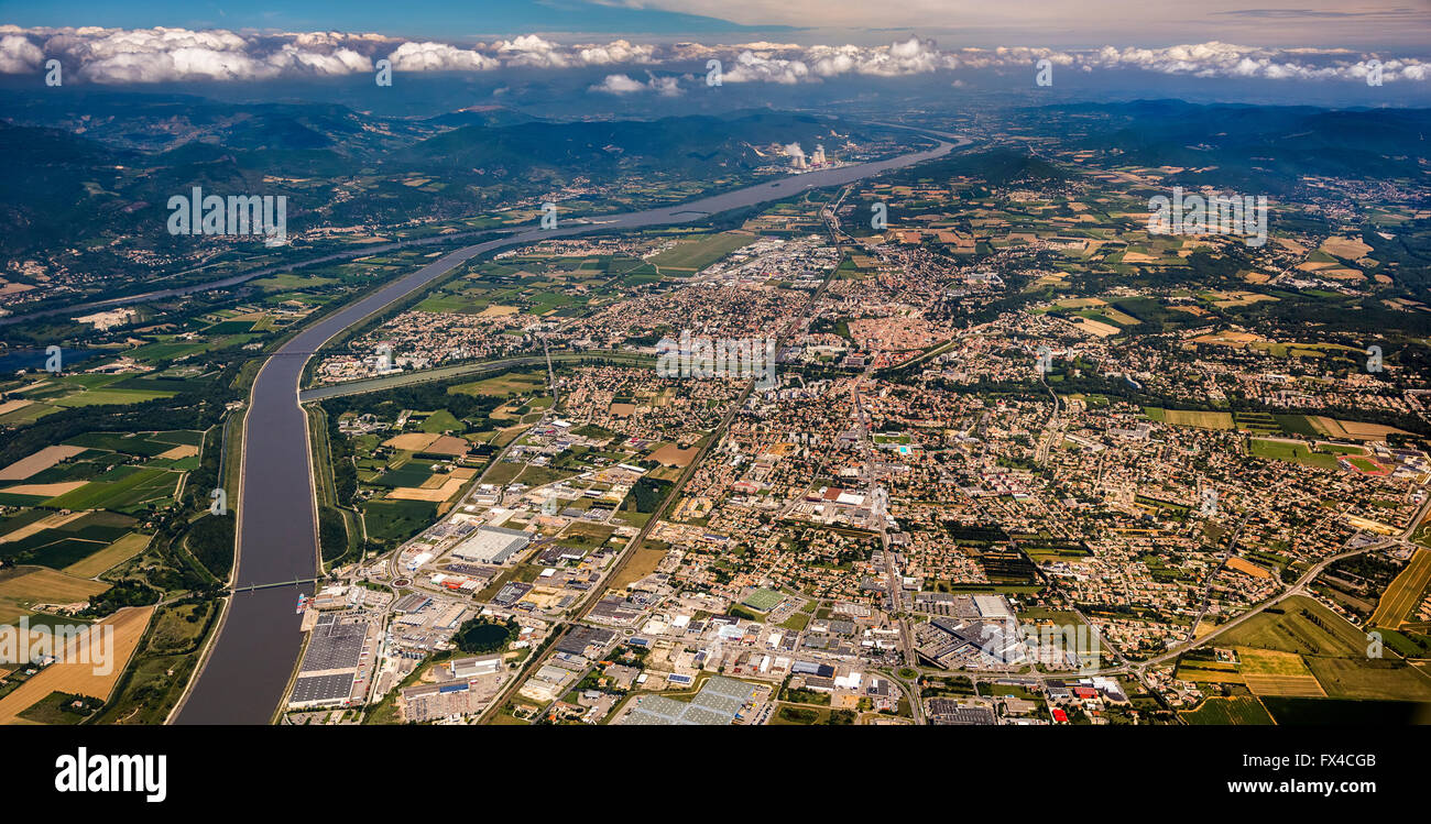 Vista aerea, panoramica di Montelimar sul Rodano, centro storico, le mura della città, Rhône, Francia, Rhône-Alpes, in Francia, in Europa, Foto Stock