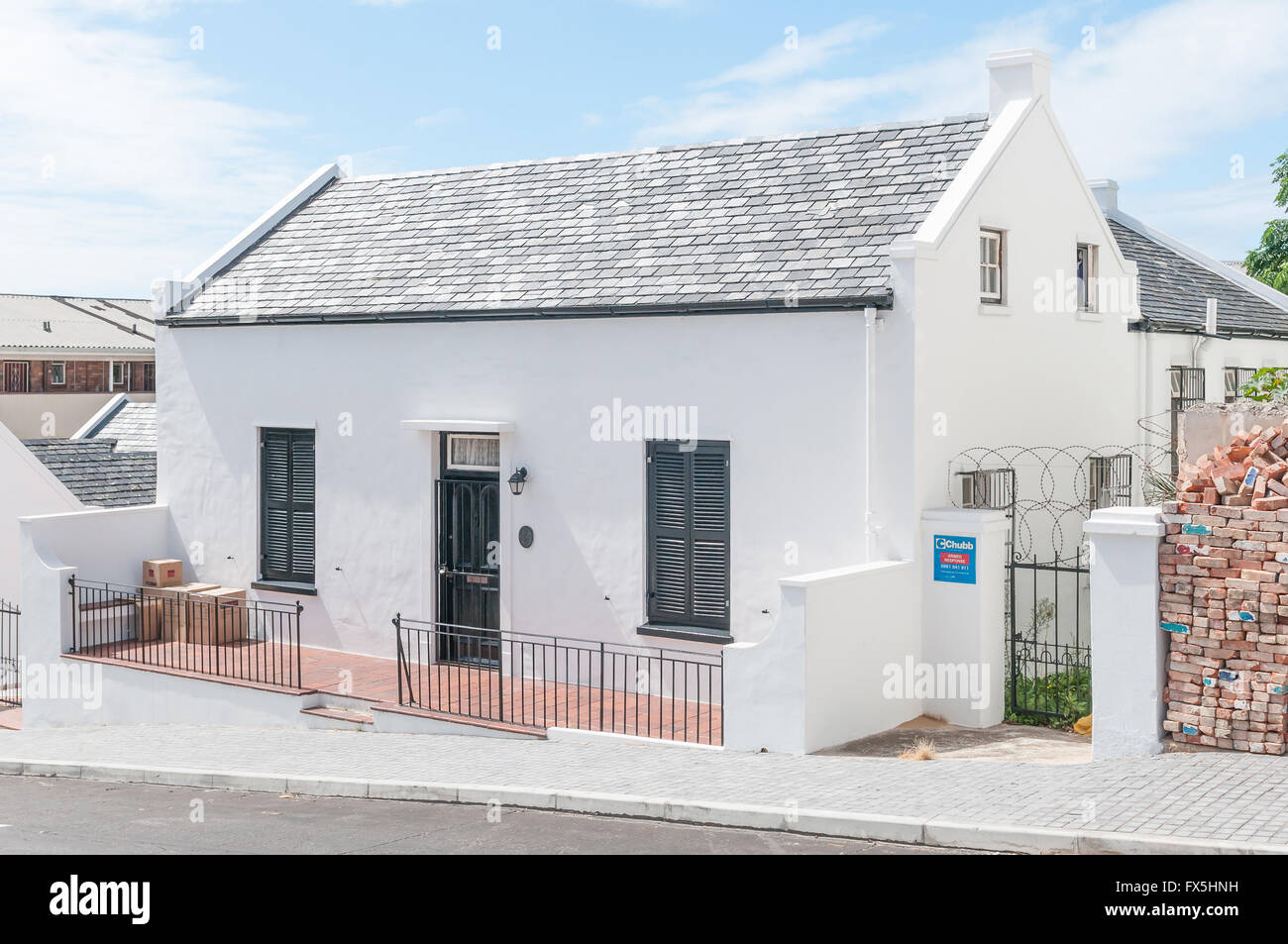 PORT ELIZABETH, SUD AFRICA - 27 febbraio 2016: un sedimentatore tipici cottage in stile georgiano stile architettonico Foto Stock