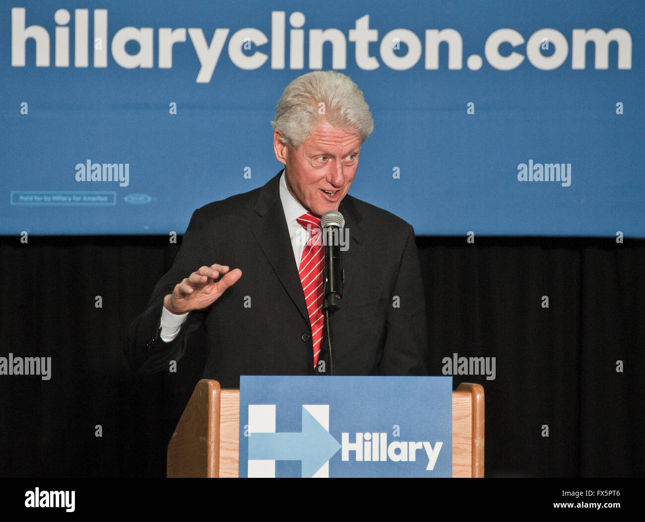 Philadelphia, Pennsylvania, USA. 7 Aprile, 2016. Bill Clinton campagne per Hillary Clinton. Foto Stock