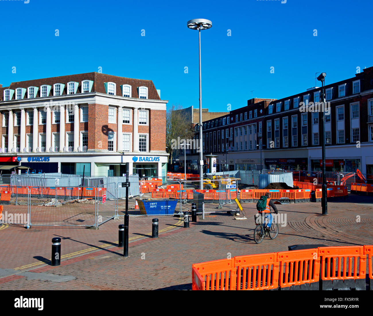 Il centro della città di essere re-lastricata di Kingston upon Hull, Humberside, East Yorkshire, Inghilterra, Regno Unito Foto Stock