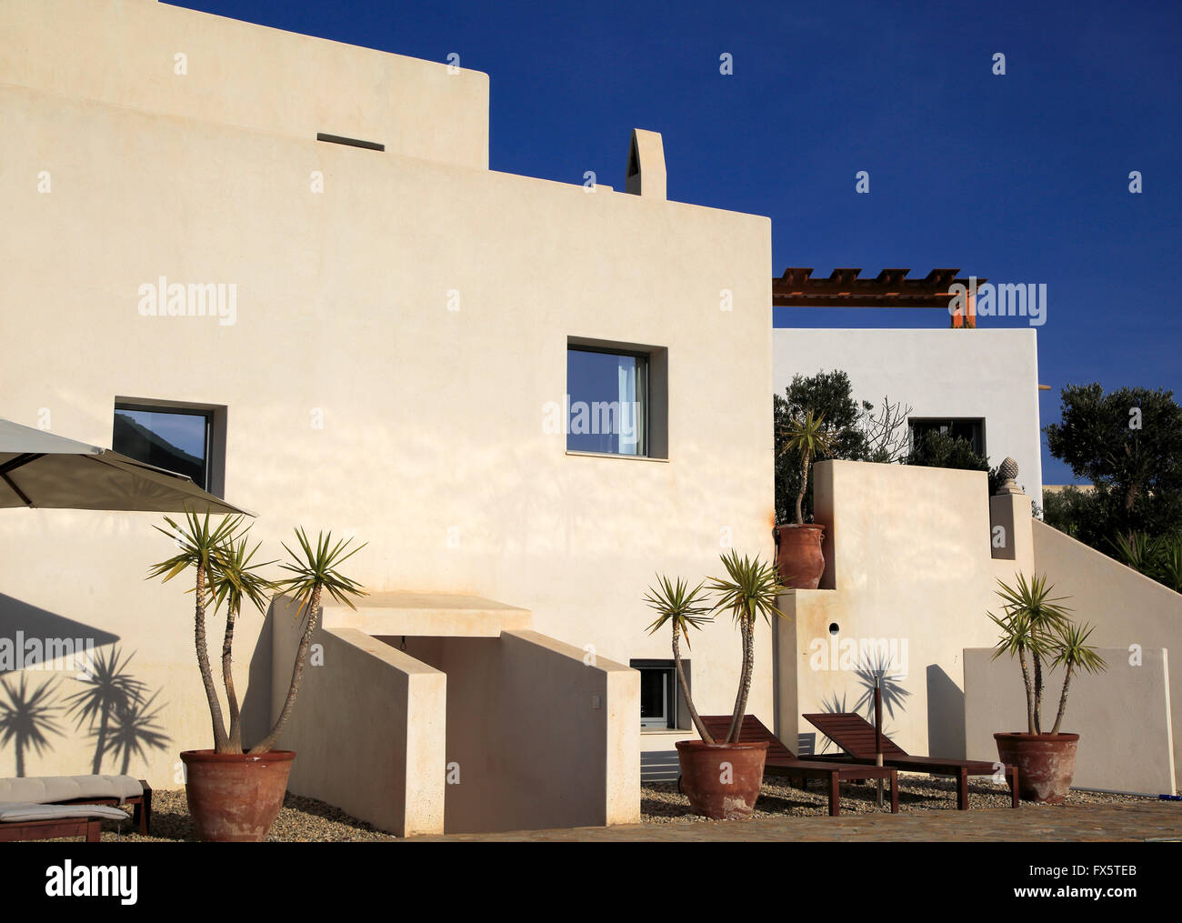 La moderna architettura alloggi turistici, Los Presillas Bajas, Parco Nazionale Cabo de Gata, Almeria, Spagna Foto Stock