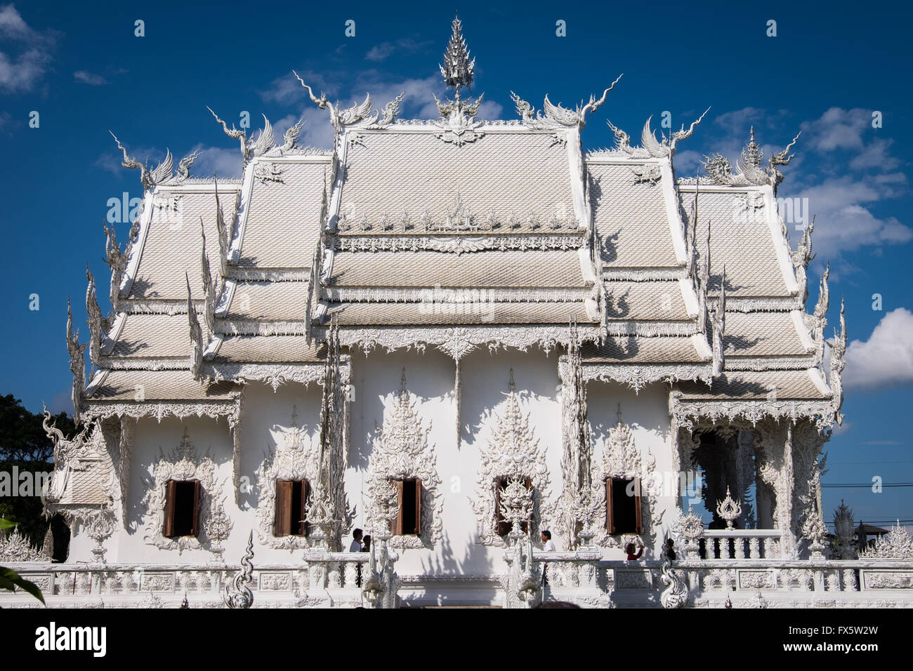 Il " bianco " tempio al di fuori di Chiang Rai nel nord della Thailandia. Foto Stock