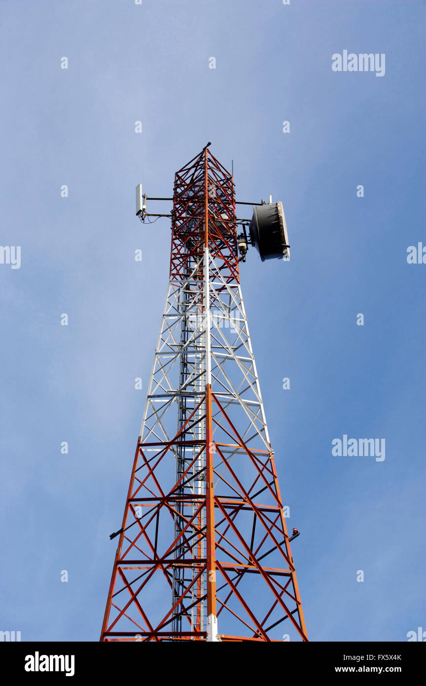 Telecomunicazioni mobili montante in Uganda, Africa Foto Stock