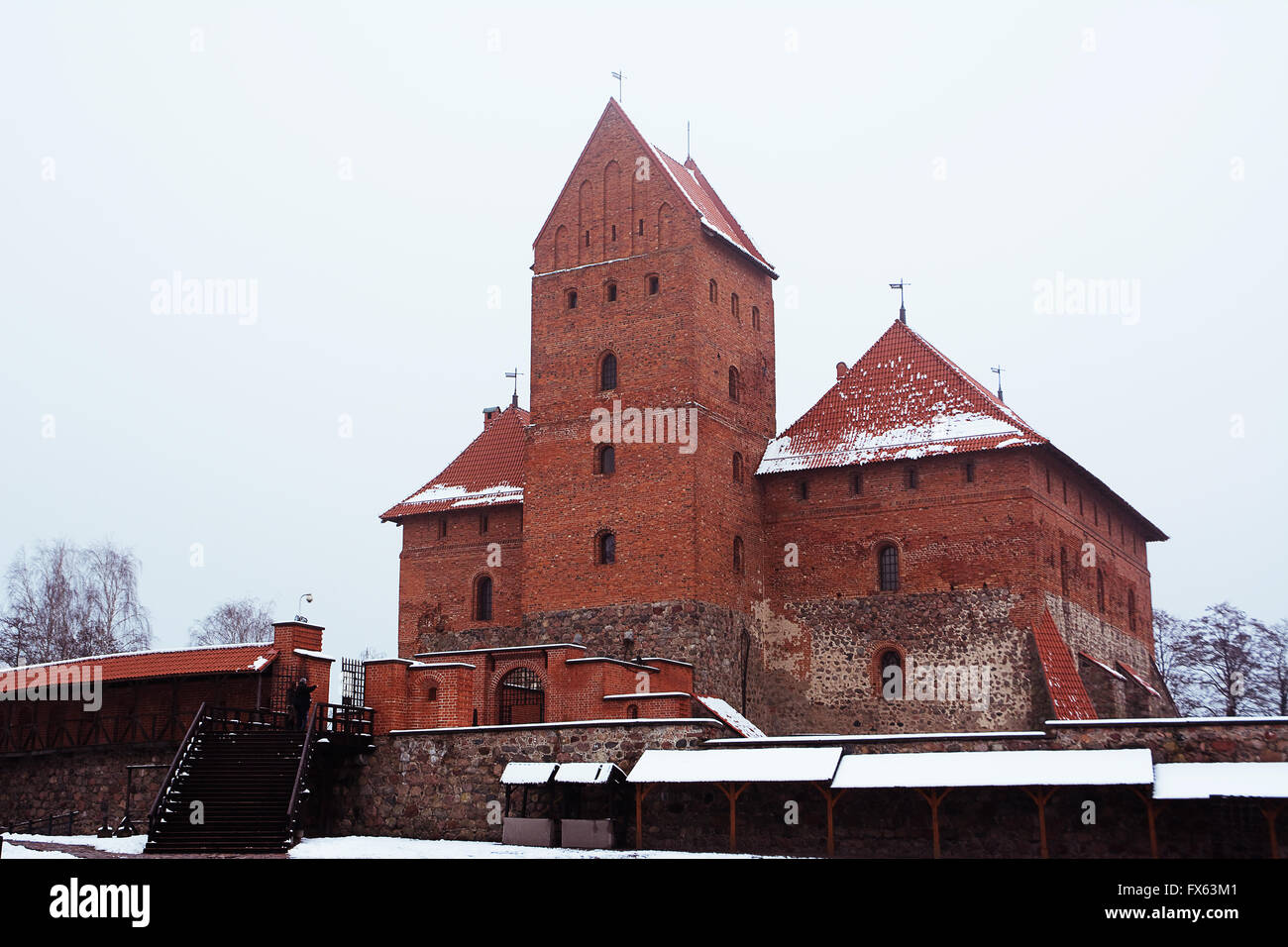 Il Castello di Trakai in inverno con la neve Foto Stock