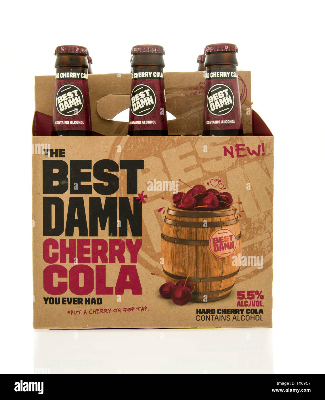 Winneconne, WI - 15 Marzo 2016: Un six pack di Best Damn cherry cola Foto Stock