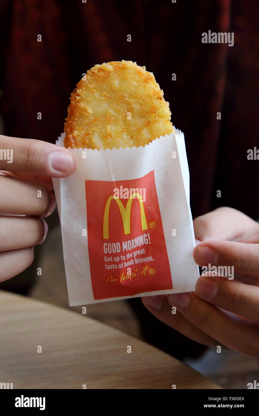 McDonald's Hash Browns golden polpette di patate per la prima colazione Foto Stock