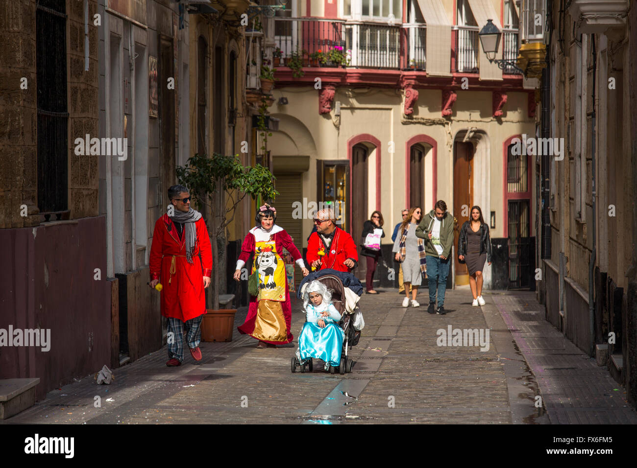 Barrio de la Viña. Il carnevale, la gente mascherata, città di Cadice, Andalusia Spagna. Europa Foto Stock