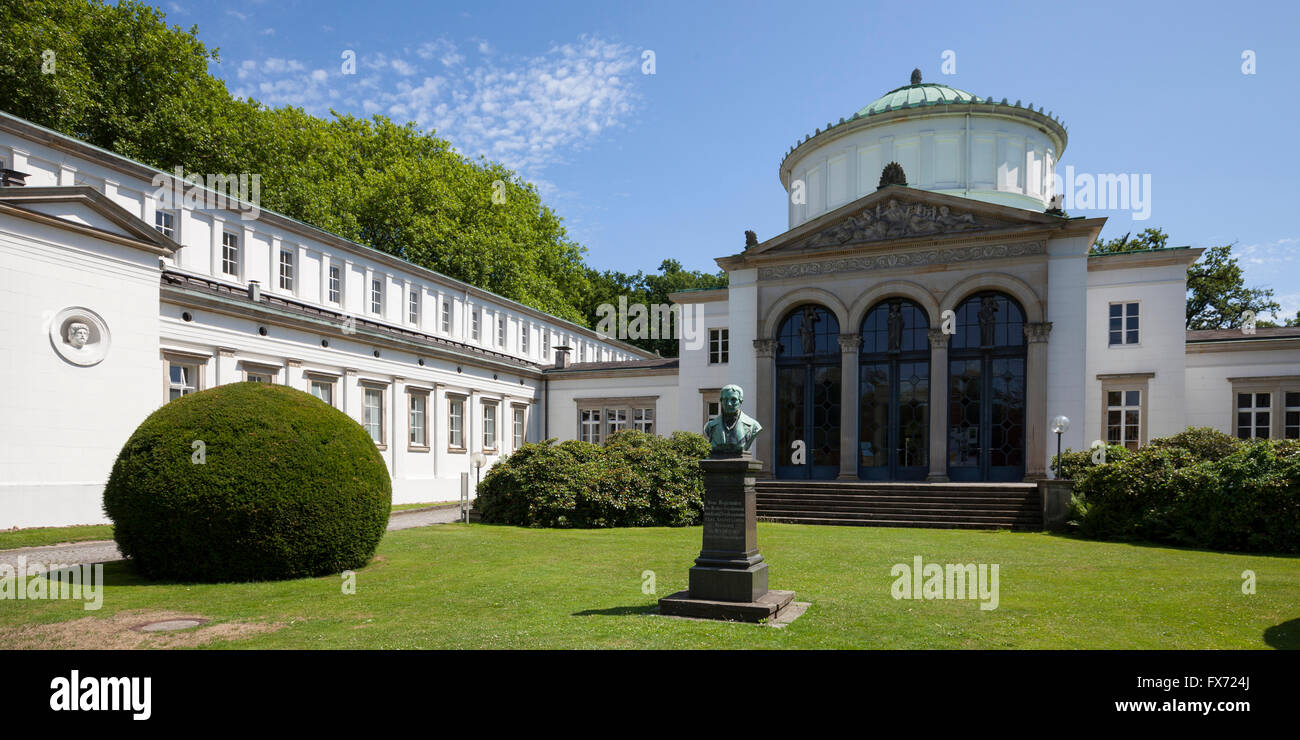 Stabilimento balneare I, i giardini del centro termale di Bad Oeynhausen, Weser Uplands, Nord Reno-Westfalia, Germania Foto Stock